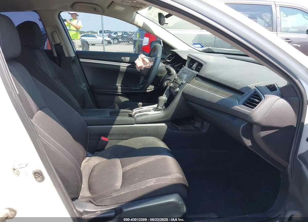 2019 HONDA CIVIC VIN: 19XFC2F6XKE207370