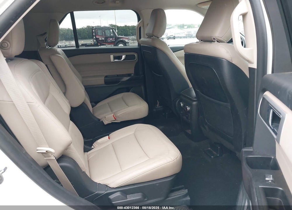 2020 FORD EXPLORER XLT VIN: 1FMSK8DH9LGA75613