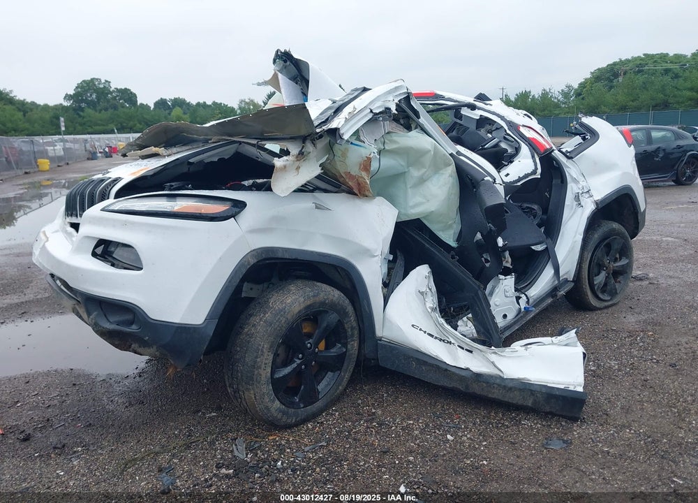2015 JEEP CHEROKEE VIN: 1C4PJMCB7FW750095