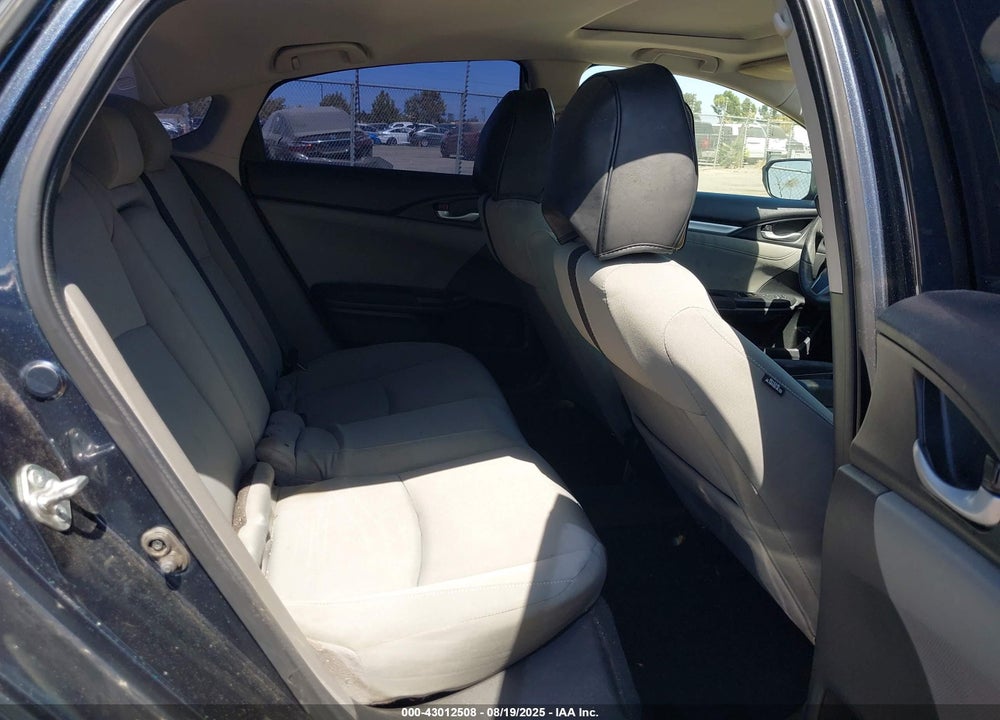 2018 HONDA CIVIC EX VIN: 19XFC2F71JE201786