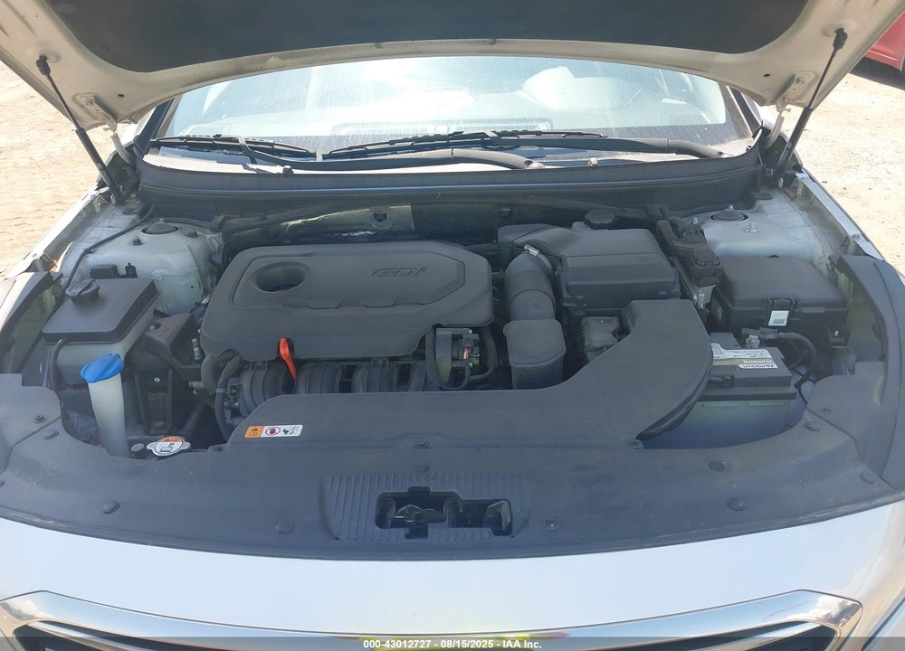 2015 HYUNDAI SONATA VIN: 5NPE24AF7FH042235
