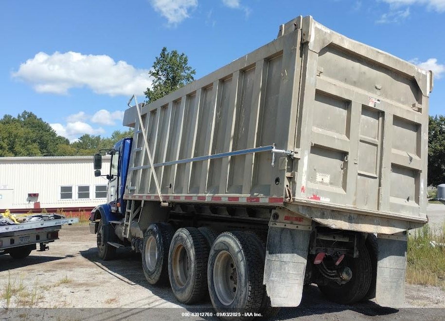 2006 VOLVO VHD VIN: 4V5KC9GH16N413895