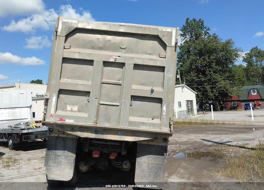 2006 VOLVO VHD VIN: 4V5KC9GH16N413895