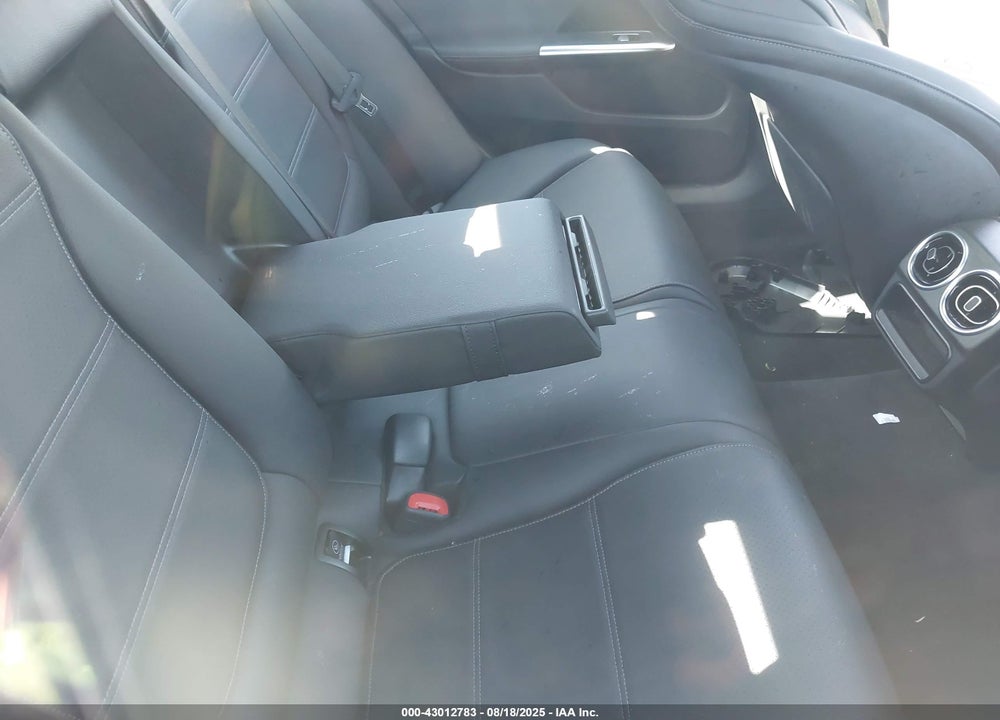 2024 MERCEDES-BENZ C 300 VIN: W1KAF4GB1RR221428