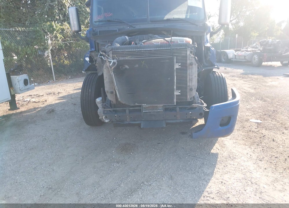 2016 FREIGHTLINER CASCADIA 125 VIN: 3AKJGLD56GSGX2774