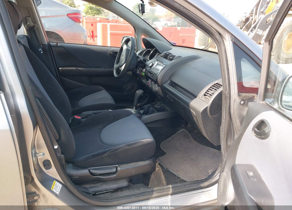 2007 HONDA FIT VIN: JHMGD384X7S036917