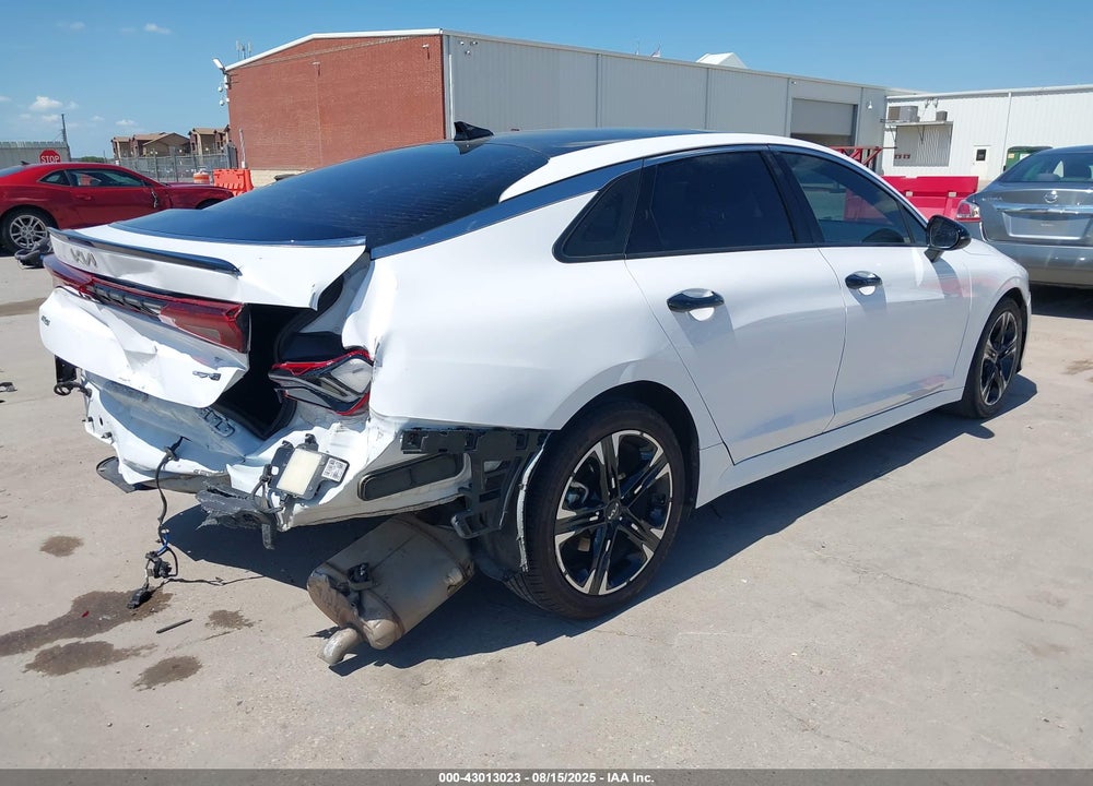 2022 KIA K5 VIN: 5XXG64J28NG084806