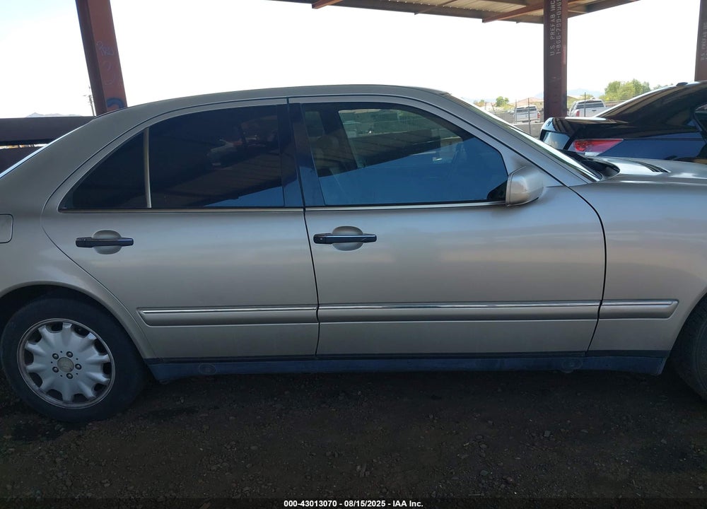 1999 MERCEDES-BENZ E 320 VIN: WDBJF65H5XA795795