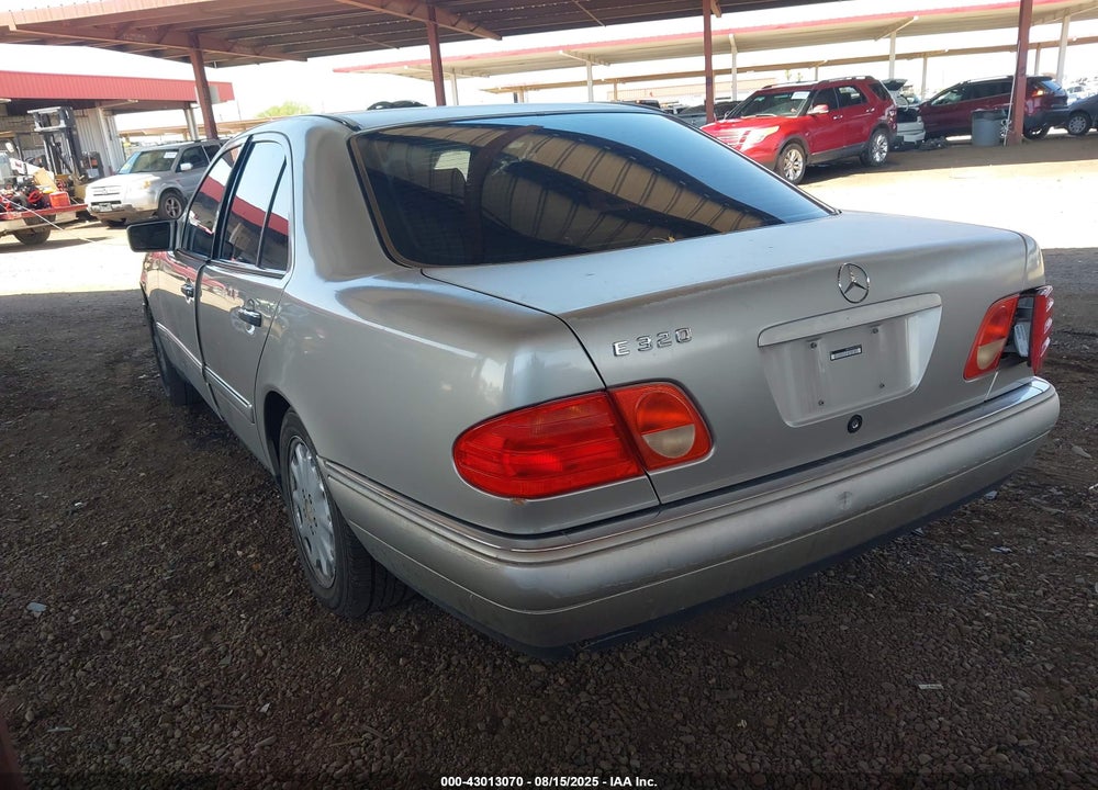 1999 MERCEDES-BENZ E 320 VIN: WDBJF65H5XA795795