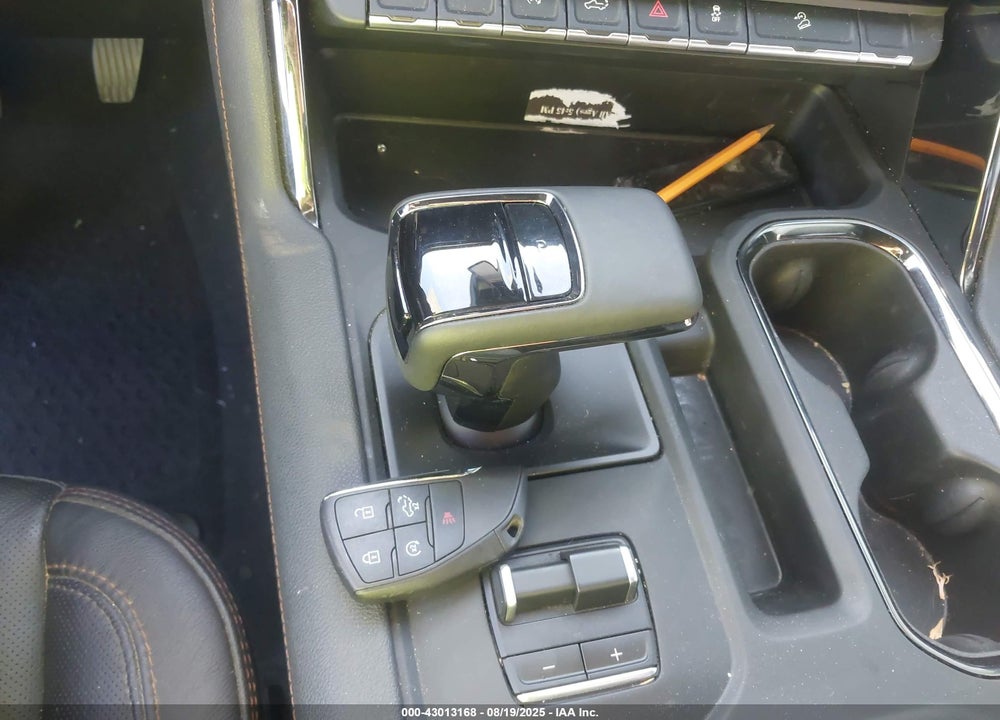 2023 GMC SIERRA 1500 4WD SHORT BOX AT4 VIN: 1GTUUEEL2PZ289328