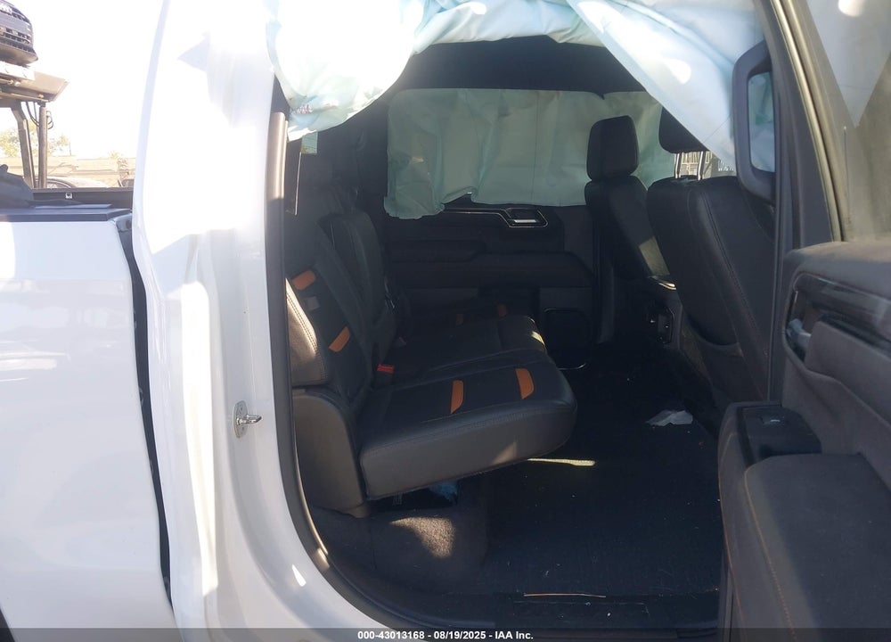 2023 GMC SIERRA 1500 4WD SHORT BOX AT4 VIN: 1GTUUEEL2PZ289328