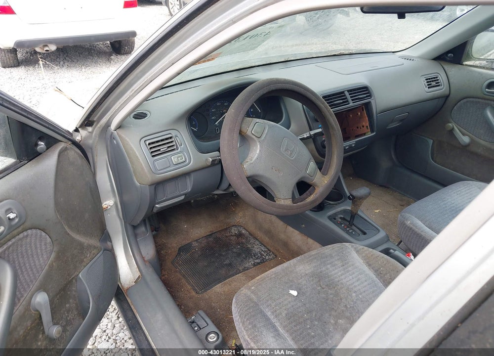 2000 HONDA CIVIC VALUE PACKAGE VIN: 2HGEJ6616YH514885