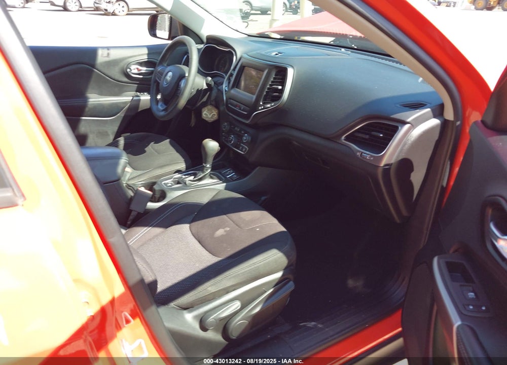 2021 JEEP CHEROKEE VIN: 1C4PJLCB9MD173895