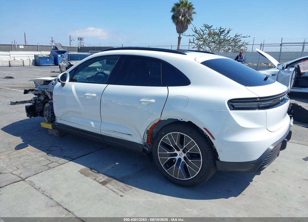 2025 PORSCHE MACAN VIN: WP1AA2XA2SL000364