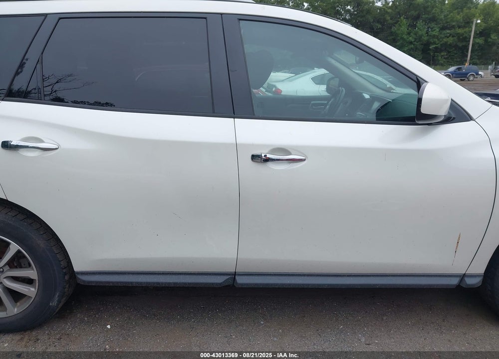 2015 NISSAN PATHFINDER VIN: 5N1AR2MM8FC622450