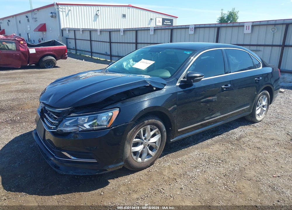 2016 VOLKSWAGEN PASSAT VIN: 1VWAT7A39GC049829