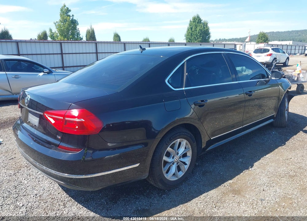 2016 VOLKSWAGEN PASSAT VIN: 1VWAT7A39GC049829