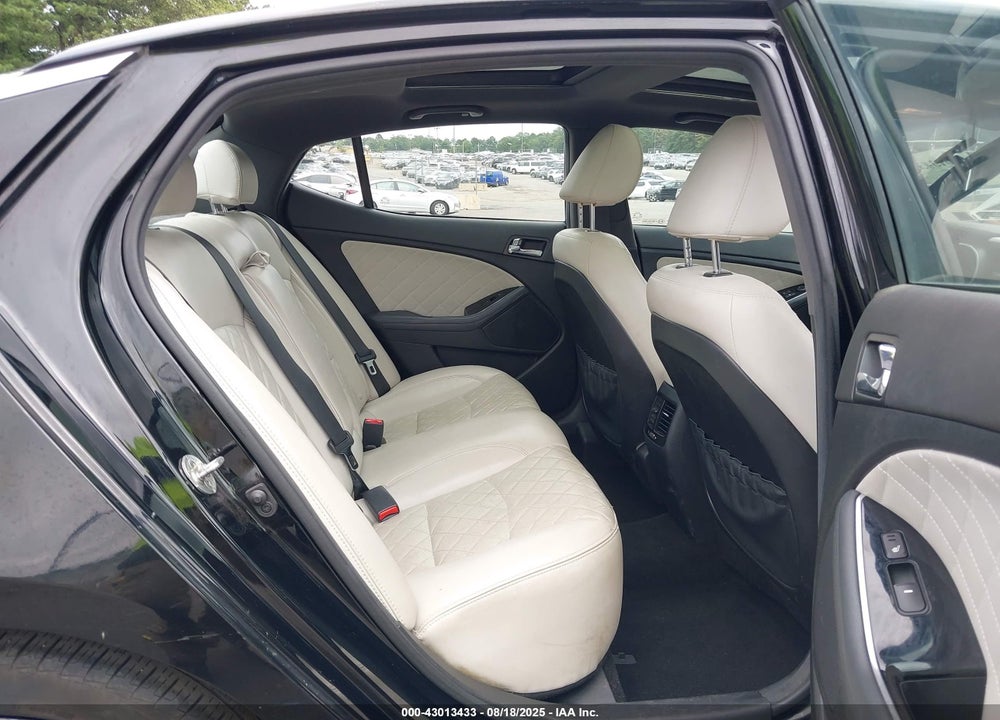 2015 KIA OPTIMA VIN: 5XXGR4A67FG365829