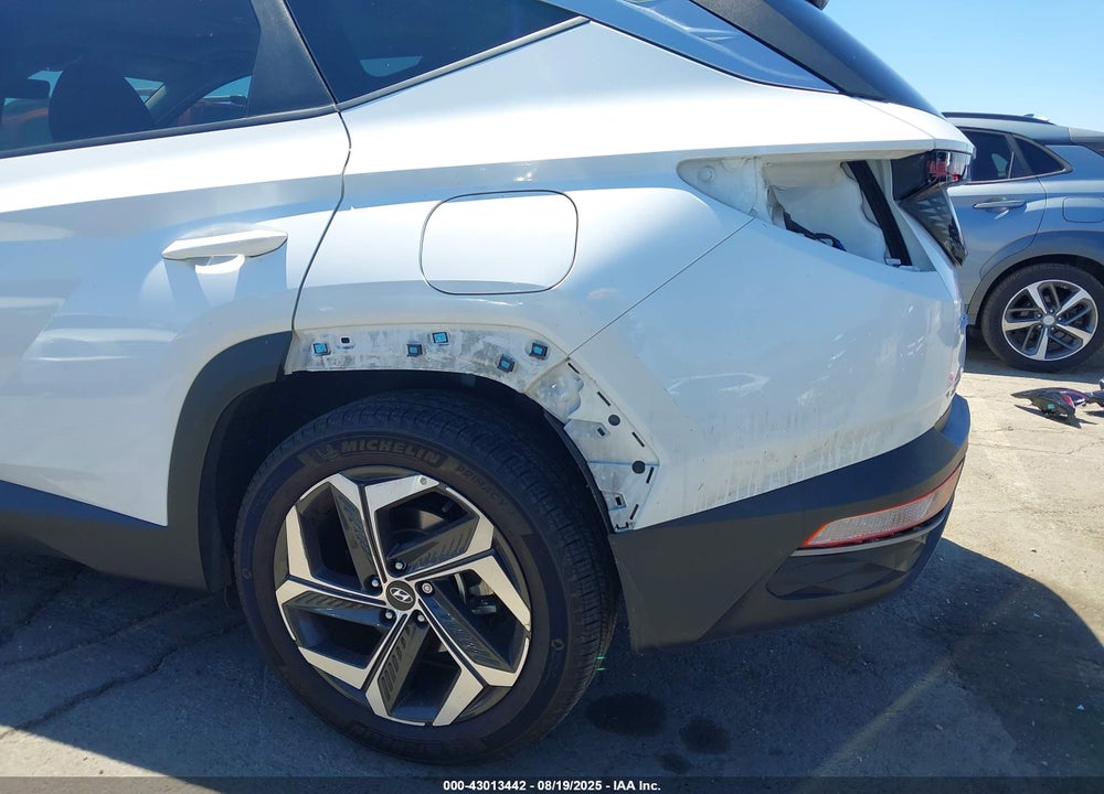 2022 HYUNDAI TUCSON VIN: 5NMJCCAE8NH159105