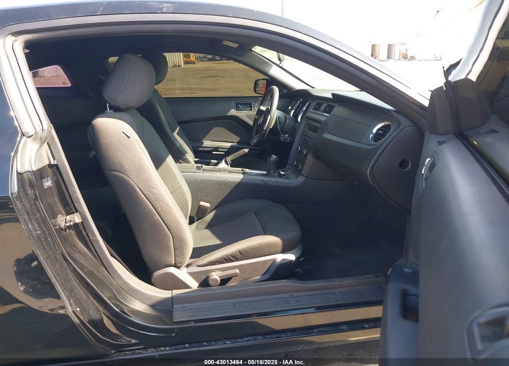 2014 FORD MUSTANG VIN: 1ZVBP8CFXE5310103
