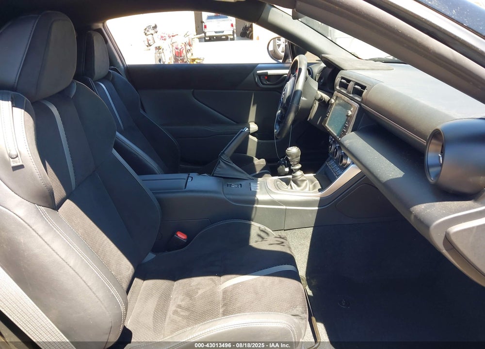 2024 TOYOTA GR86 PREMIUM VIN: JF1ZNBE17R9760883