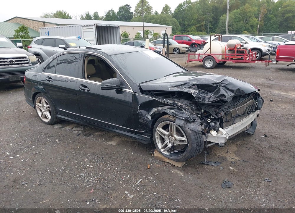2009 MERCEDES-BENZ C 300 LUXURY/SPORT VIN: WDDGF54X39R082760
