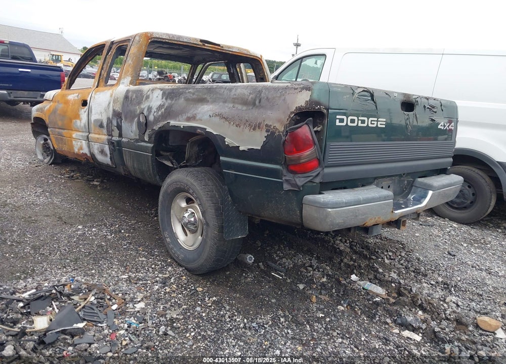 2001 DODGE RAM 1500 ST VIN: 1B7HF13Z61J218179