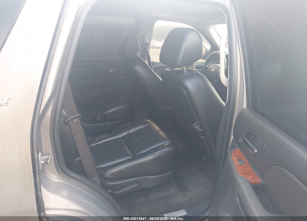 2007 CHEVROLET TAHOE LT VIN: 1GNFK13067J105014