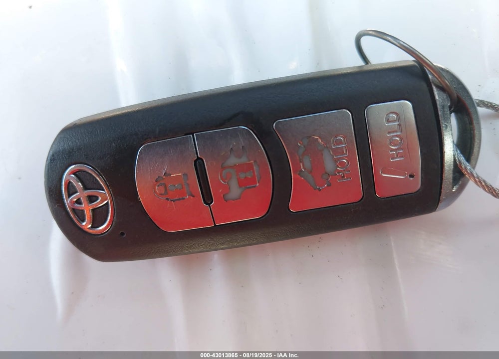 2017 TOYOTA YARIS VIN: 3MYDLBYV4HY191235