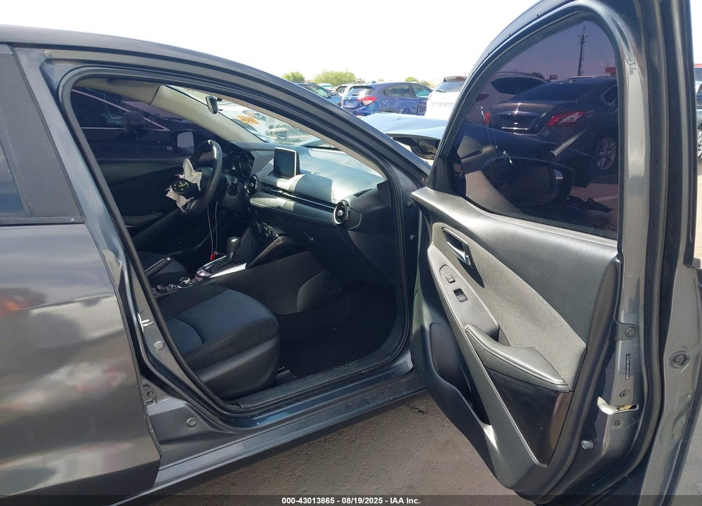 2017 TOYOTA YARIS VIN: 3MYDLBYV4HY191235