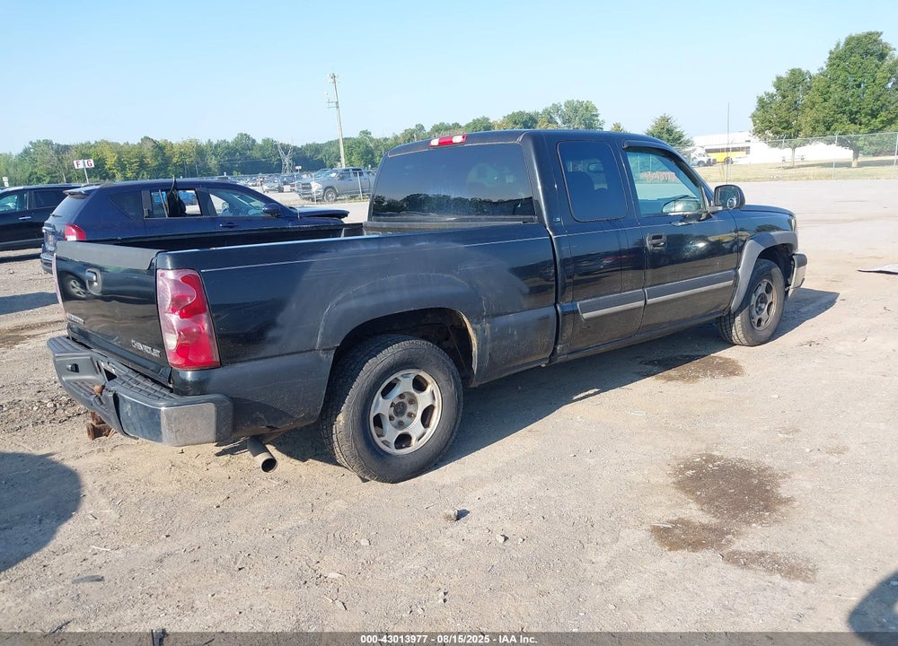 2003 CHEVROLET SILVERADO 1500 LS VIN: 2GCEC19T731121617