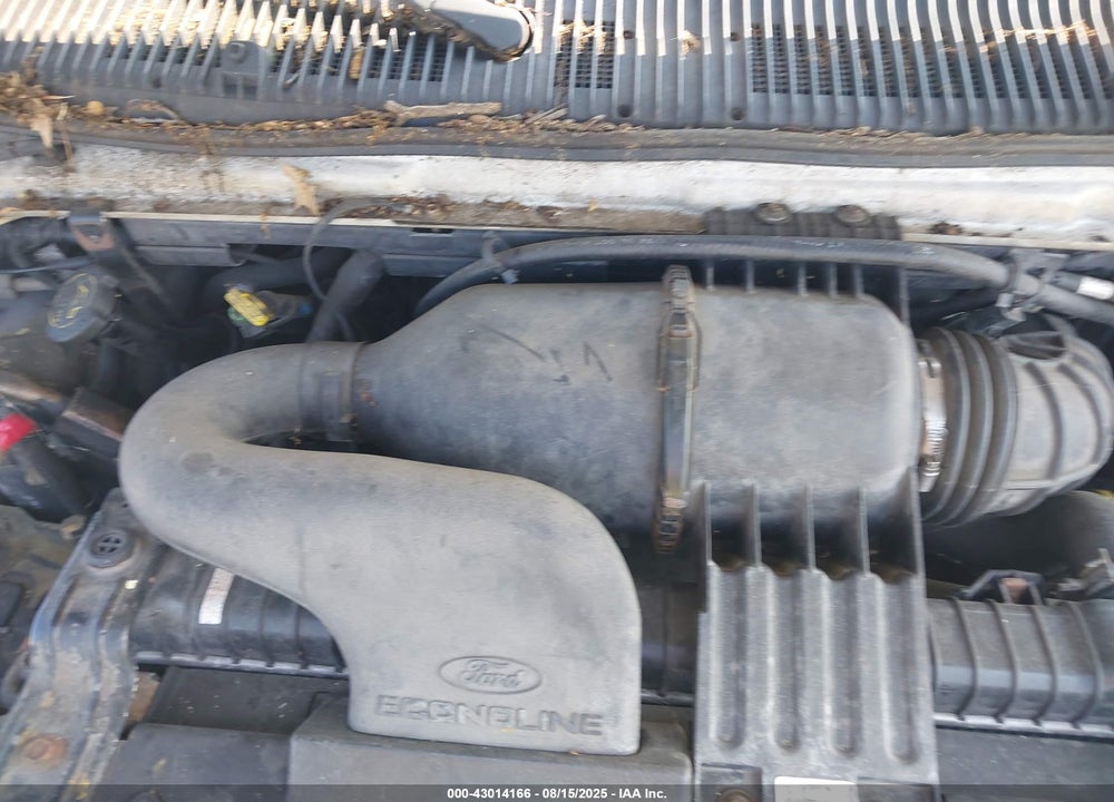 2001 FORD E-350 SUPER DUTY XL/XLT VIN: 1FBSS31L01HB65101