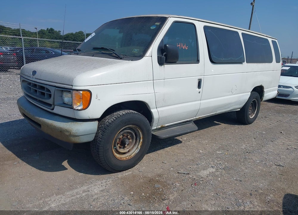 2001 FORD E-350 SUPER DUTY XL/XLT VIN: 1FBSS31L01HB65101