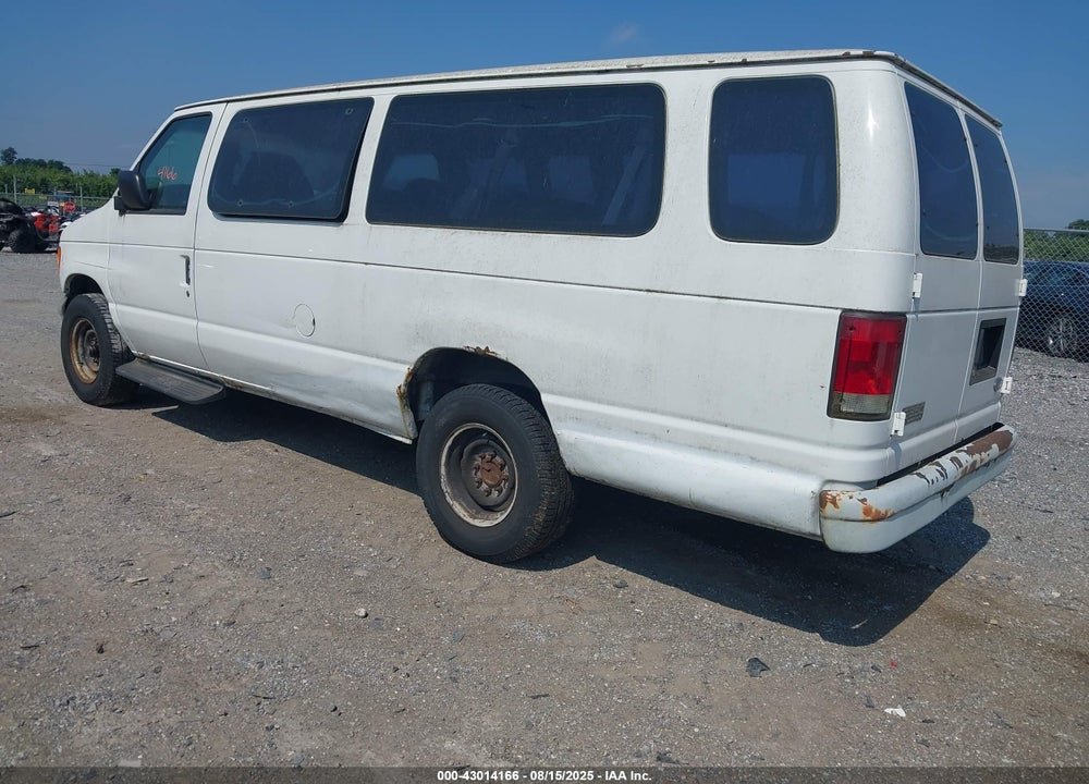 2001 FORD E-350 SUPER DUTY XL/XLT VIN: 1FBSS31L01HB65101