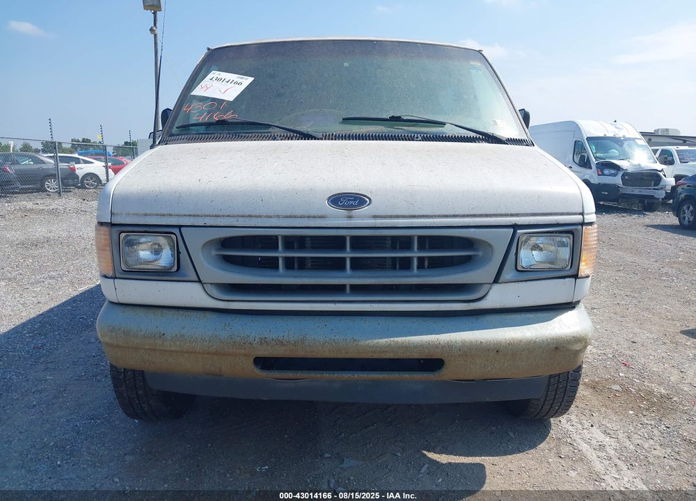 2001 FORD E-350 SUPER DUTY XL/XLT VIN: 1FBSS31L01HB65101