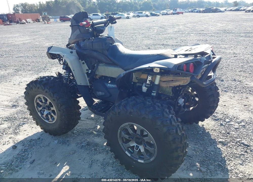 2022 CAN-AM RENEGADE X MR 1000R VIN: 3JBMWAX4XNJ001633