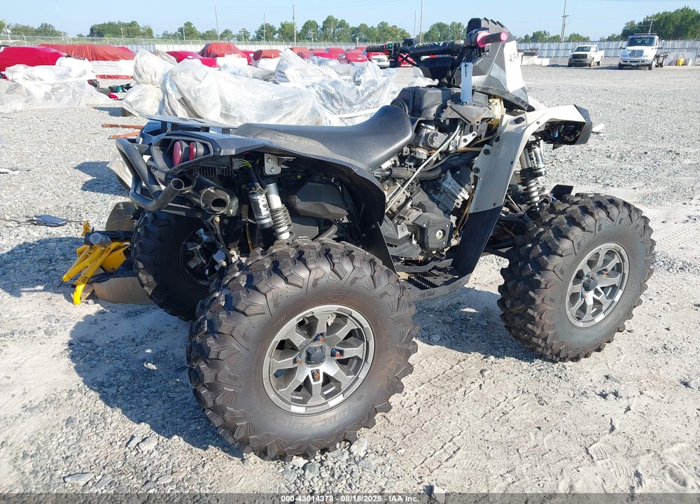 2022 CAN-AM RENEGADE X MR 1000R VIN: 3JBMWAX4XNJ001633