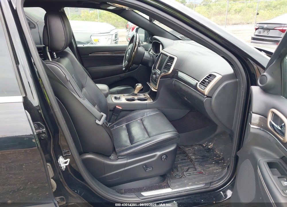 2017 JEEP GRAND CHEROKEE VIN: 1C4RJFCG5HC769040