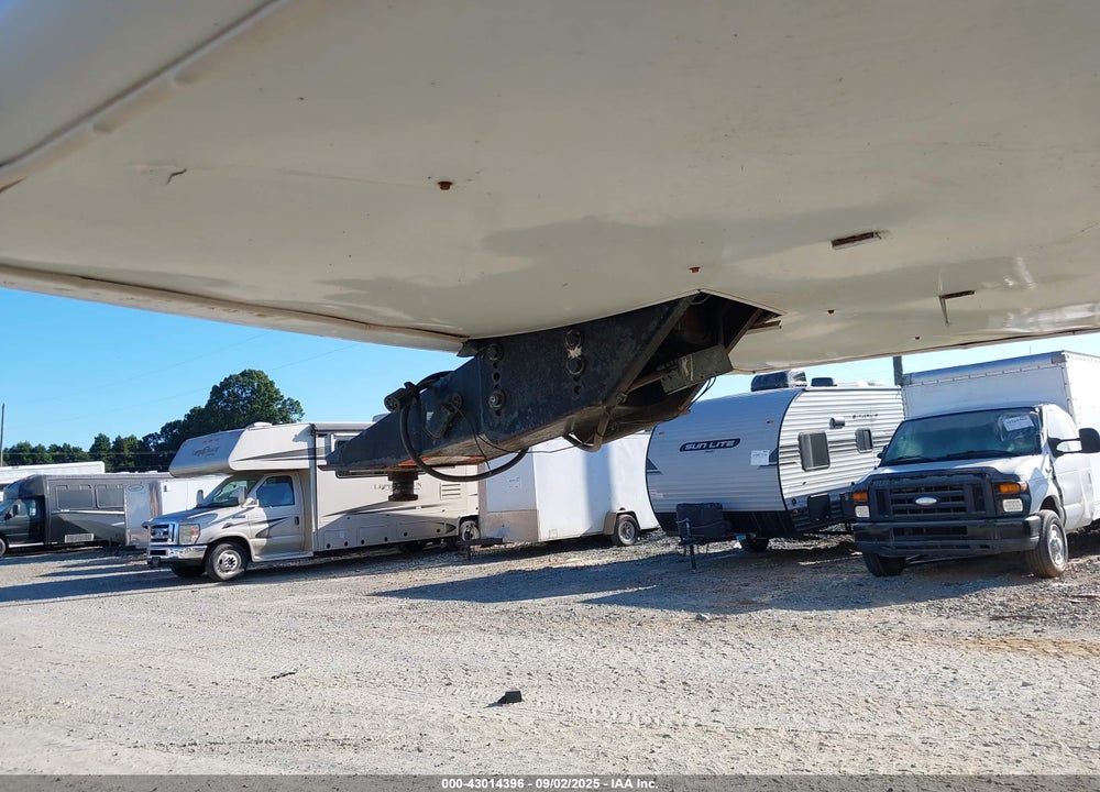 2004 KEYSTONE EVEREST VIN: 4YDF364244H482315
