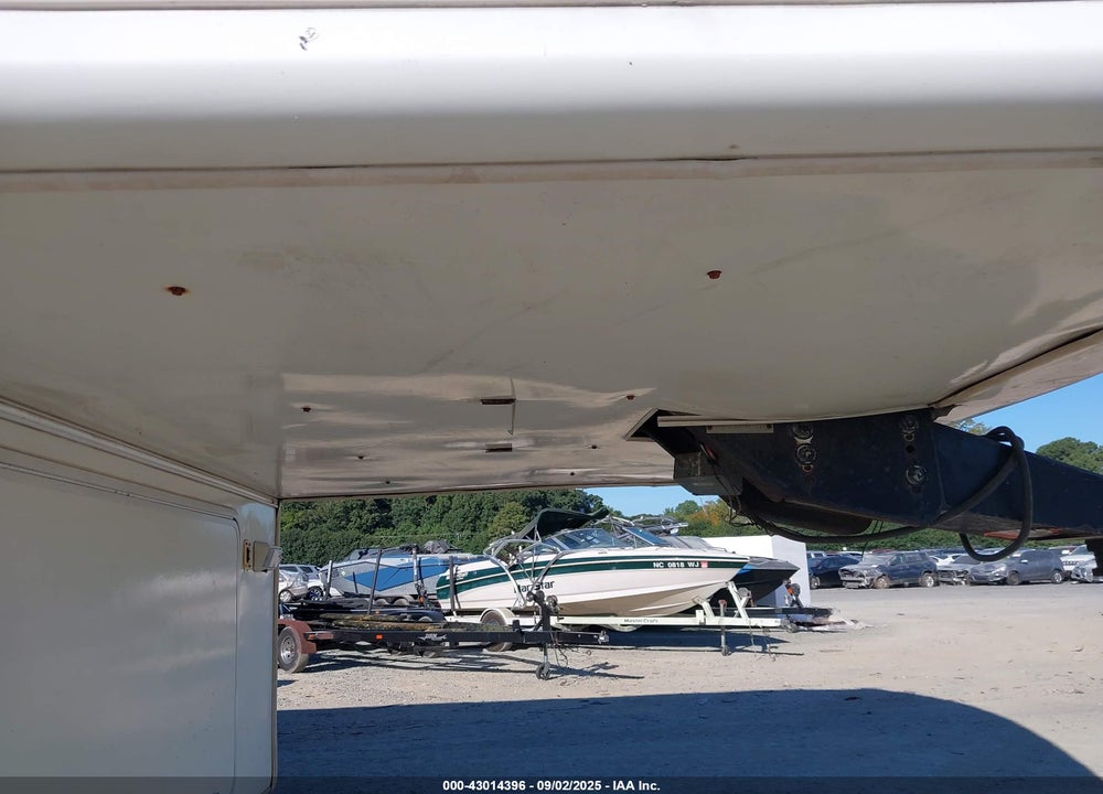 2004 KEYSTONE EVEREST VIN: 4YDF364244H482315