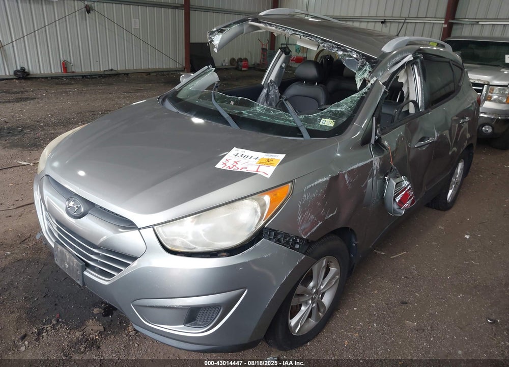 2012 HYUNDAI TUCSON VIN: KM8JU3AC7CU388341