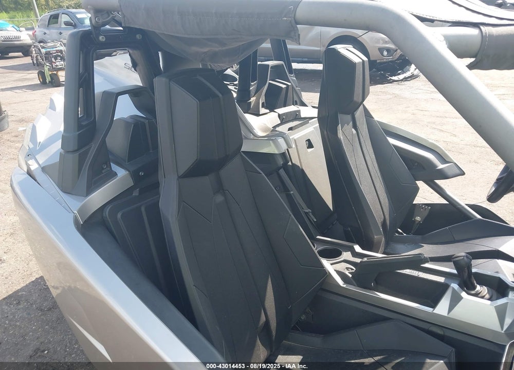 2016 POLARIS SLINGSHOT SL VIN: 57XAAPFA0G7115541