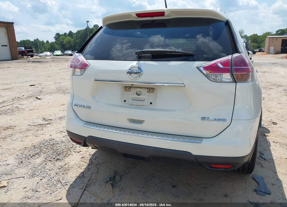 2015 NISSAN ROGUE SL VIN: 5N1AT2MV7FC799842
