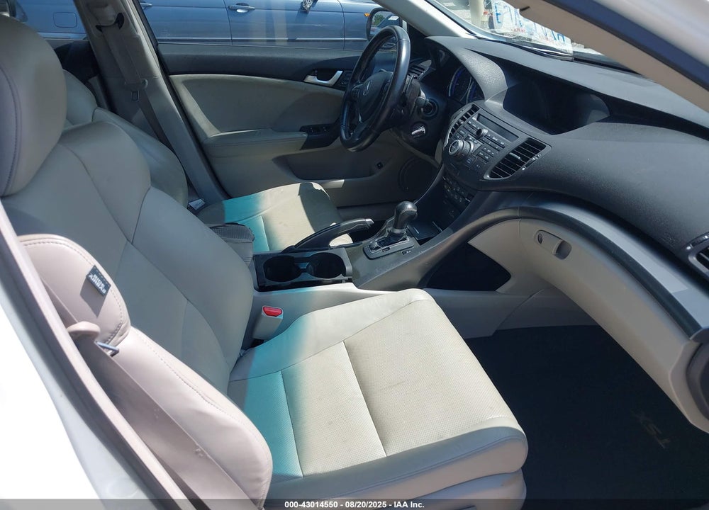 2012 ACURA TSX 2.4 VIN: JH4CW2H65CC000710
