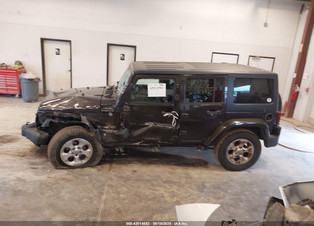 2013 JEEP WRANGLER UNLIMITED SAHARA VIN: 1C4BJWEGXDL665376