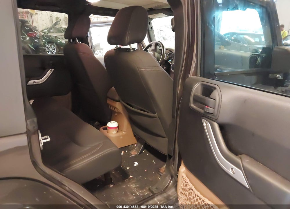 2013 JEEP WRANGLER UNLIMITED SAHARA VIN: 1C4BJWEGXDL665376