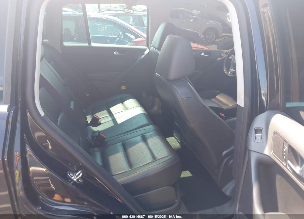 2012 VOLKSWAGEN TIGUAN SE VIN: WVGBV7AX6CW545387