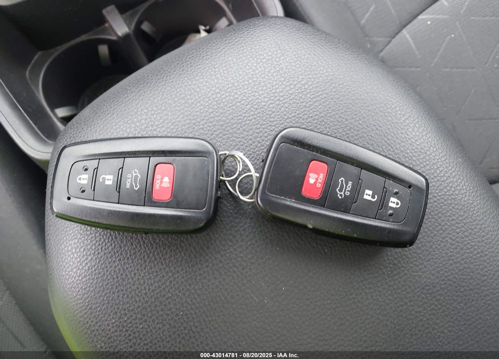 2022 TOYOTA RAV4 VIN: 2T3P1RFV1NC292622