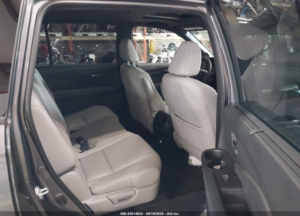2021 HONDA PASSPORT VIN: 5FNYF8H96MB024362