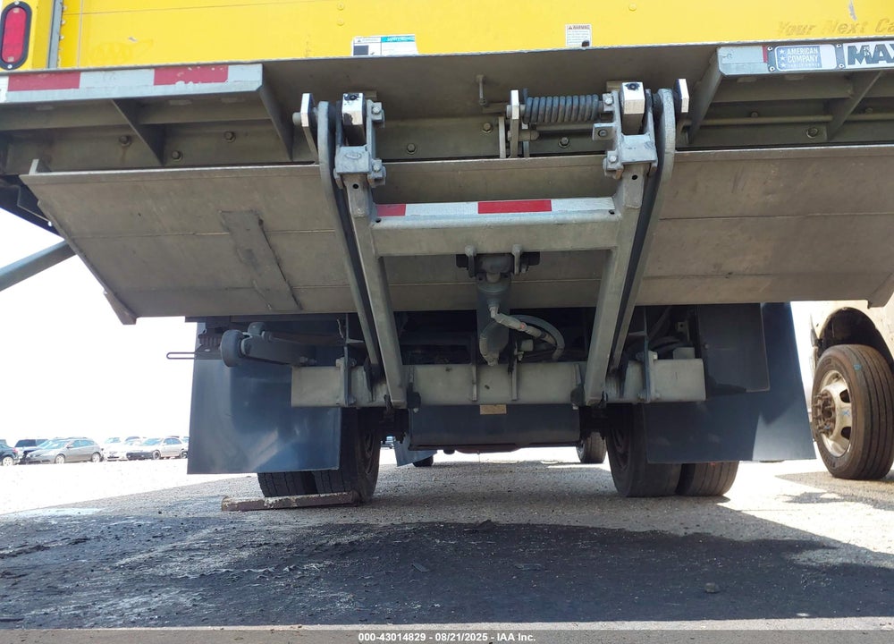 2018 ISUZU NPR HD VIN: 54DC4W1B3JS803200